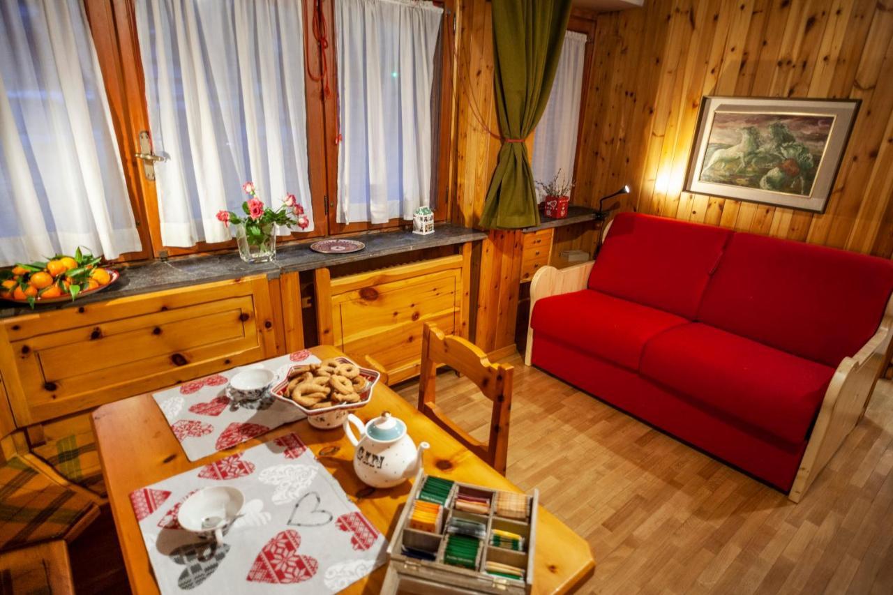 Casa-Chalet, In Centro A Courmayeur! Kültér fotó