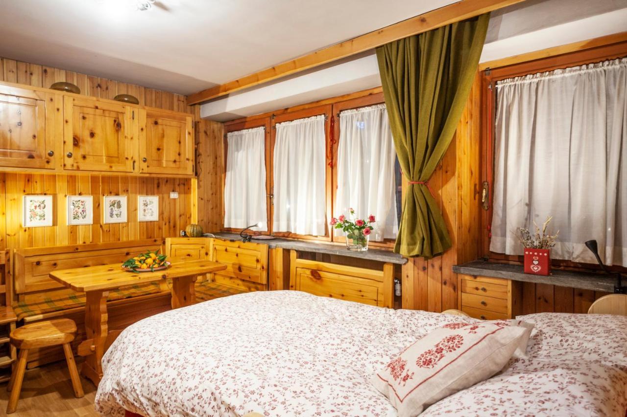 Casa-Chalet, In Centro A Courmayeur! Kültér fotó